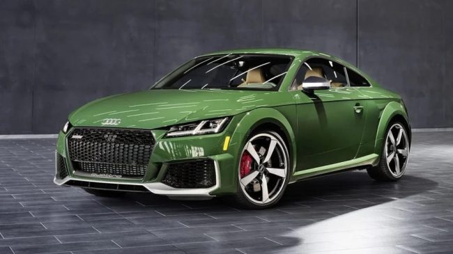 Audi mostra edição de despedida do esportivo TT RS nos EUA