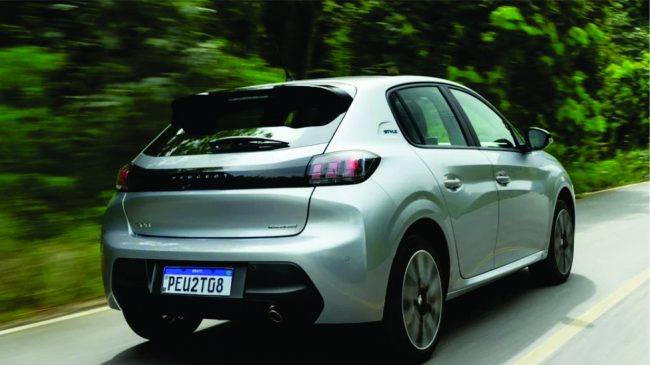 Peugeot lança o veloz 208 turbo